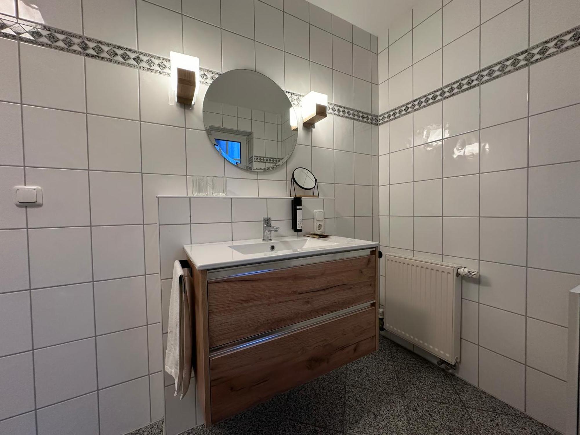 Luxx Downtown - Design-Apartment Zentral Im Ort Bad Zwischenahn Zewnętrze zdjęcie