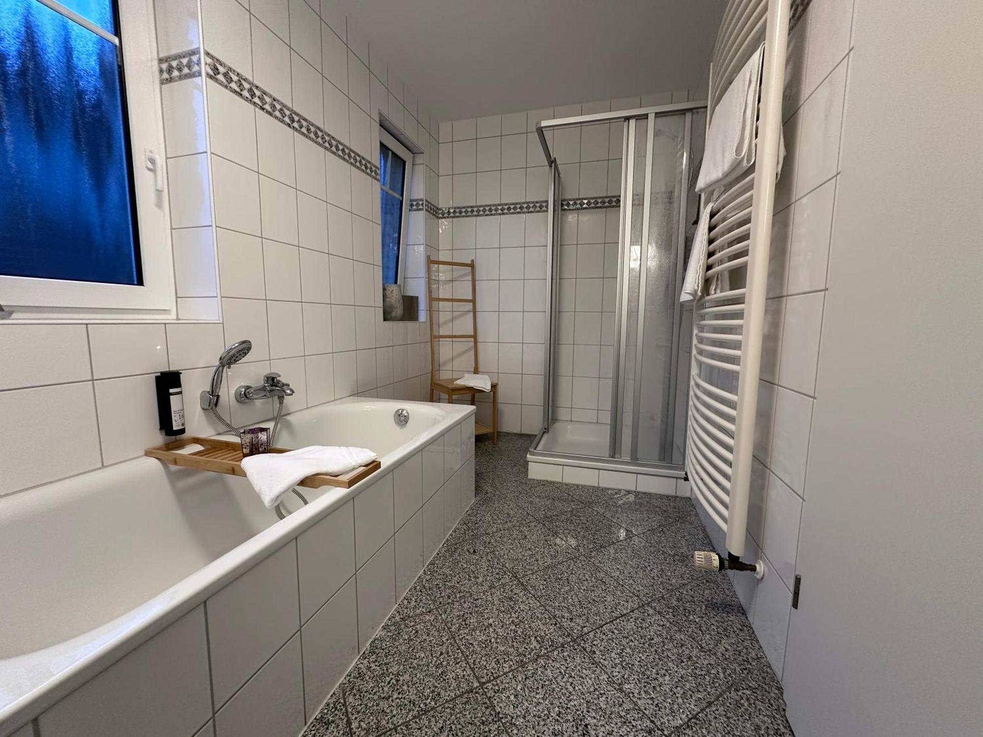 Luxx Downtown - Design-Apartment Zentral Im Ort Bad Zwischenahn Zewnętrze zdjęcie